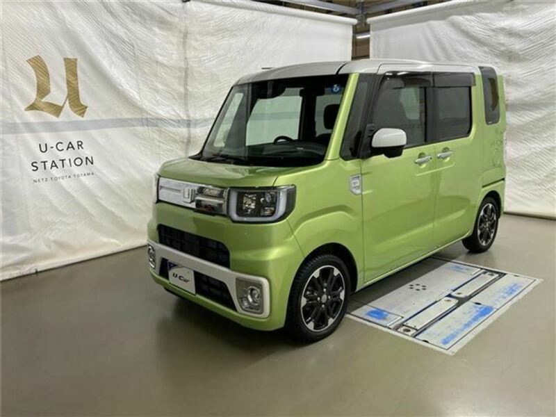 DAIHATSU WAKE