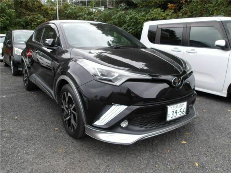 TOYOTA　C-HR