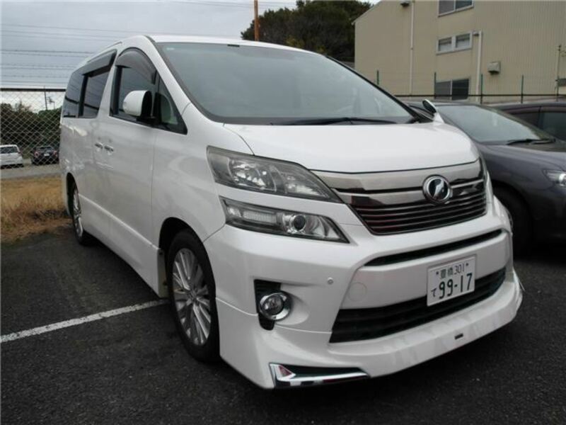 TOYOTA　VELLFIRE