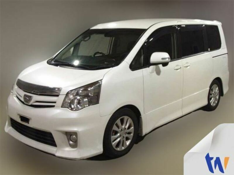 TOYOTA　NOAH