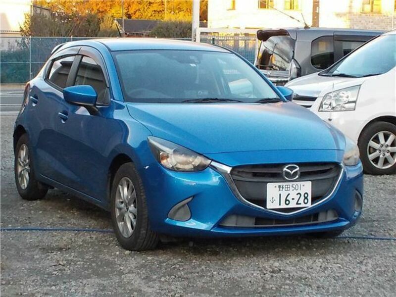 MAZDA　DEMIO