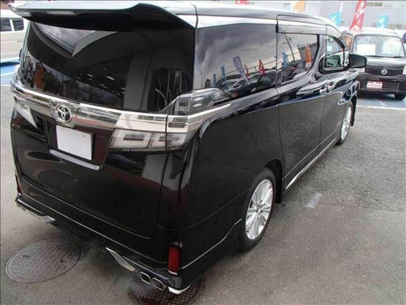 VELLFIRE-1