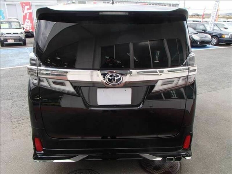 VELLFIRE-6