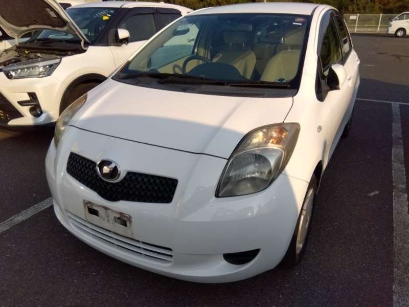 TOYOTA VITZ