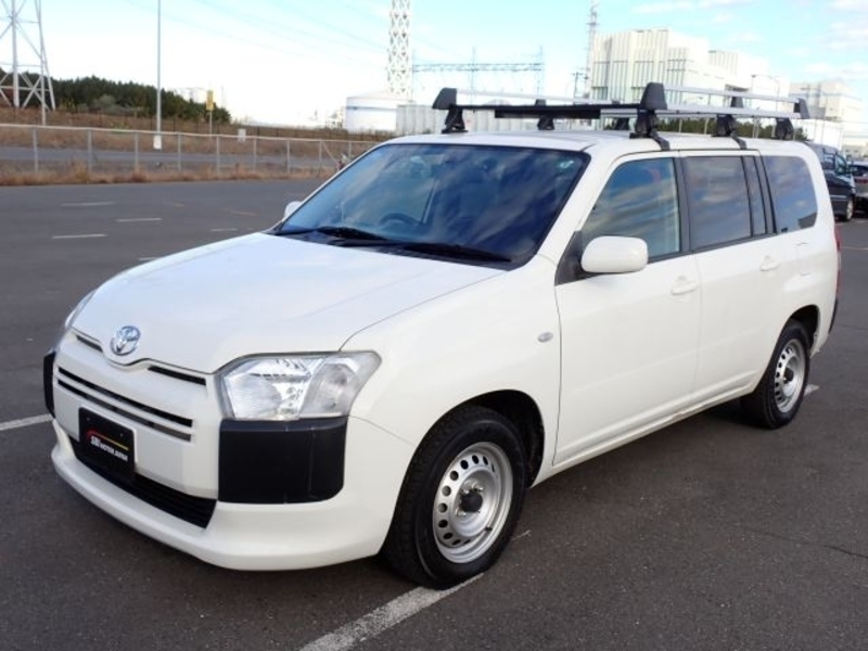 TOYOTA SUCCEED VAN