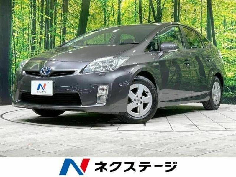 TOYOTA　PRIUS