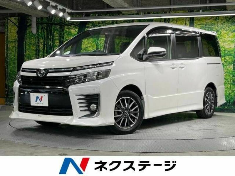 TOYOTA　VOXY