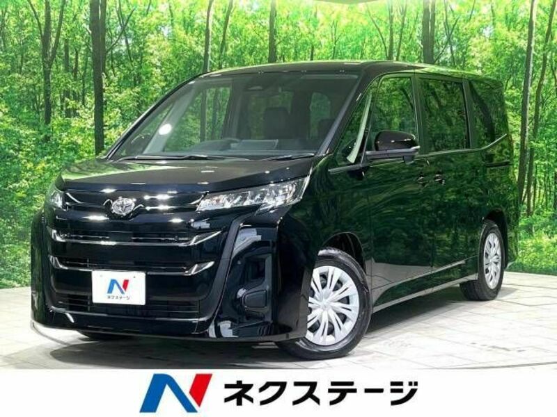 TOYOTA　NOAH