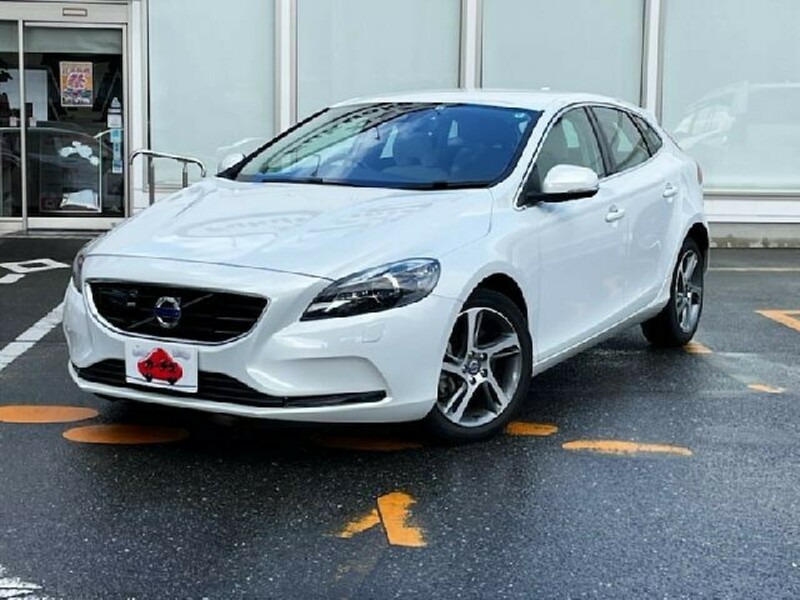 VOLVO　V40