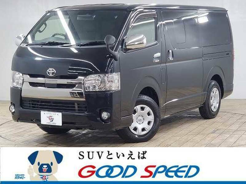 TOYOTA　HIACE VAN