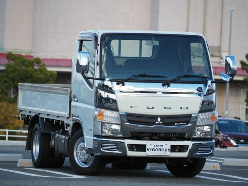 MITSUBISHI　CANTER