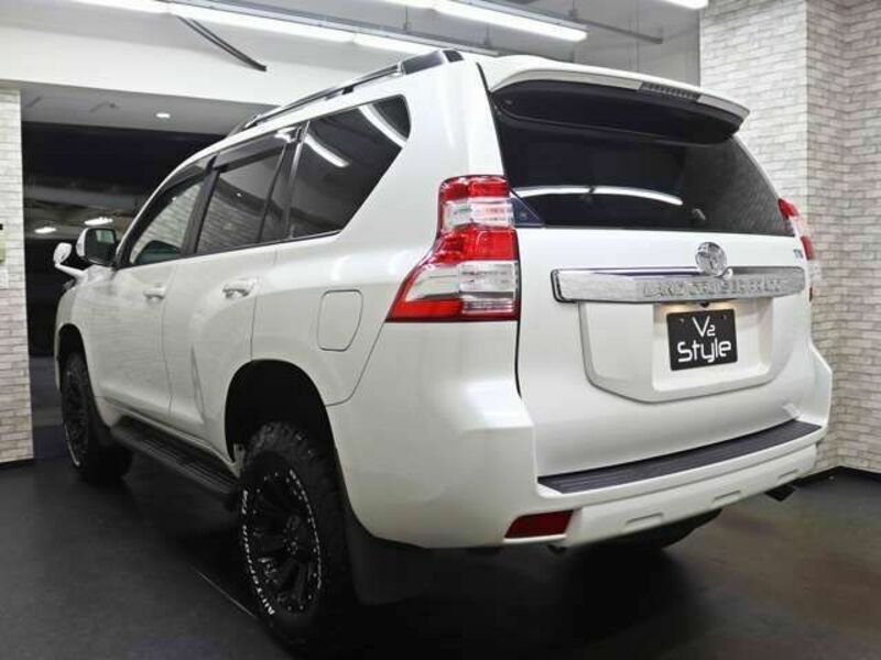 LAND CRUISER PRADO-13