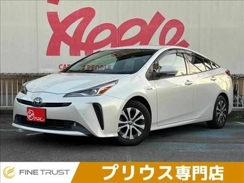 TOYOTA　PRIUS