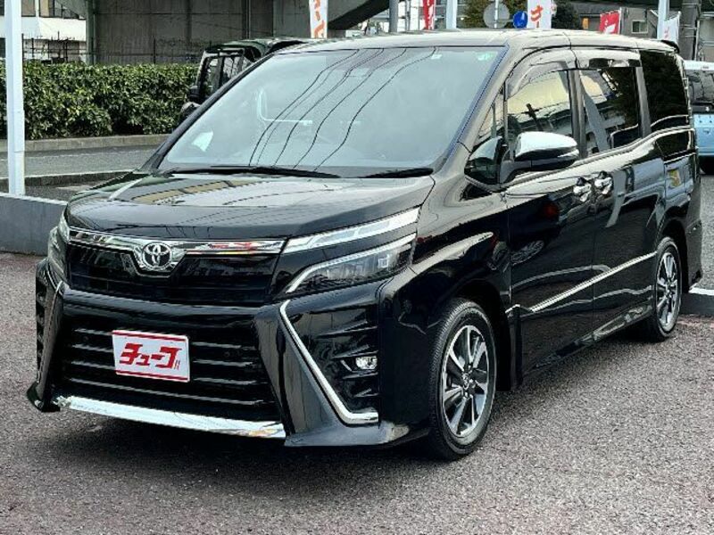 TOYOTA　VOXY