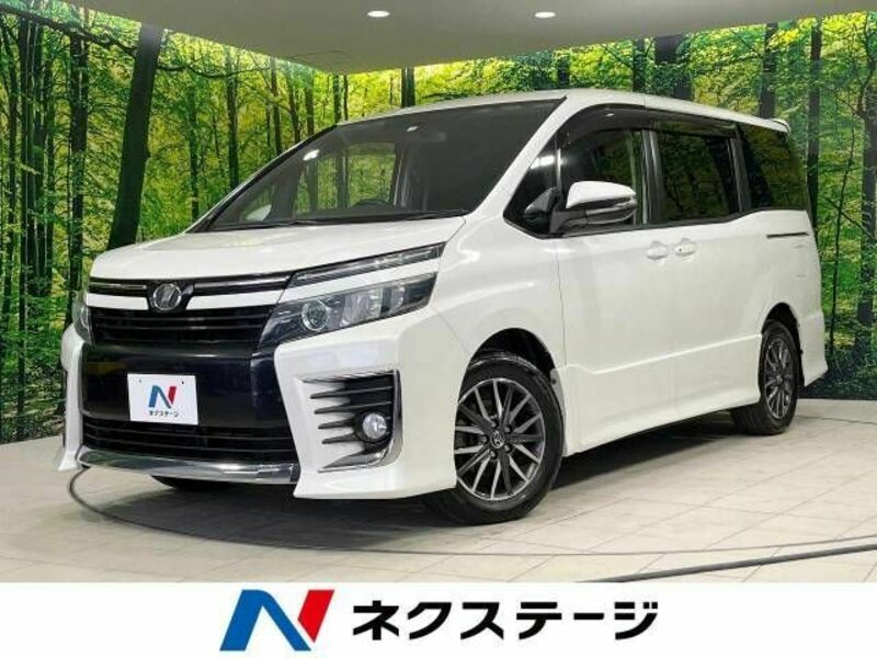 TOYOTA　VOXY