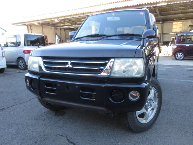 MITSUBISHI PAJERO MINI