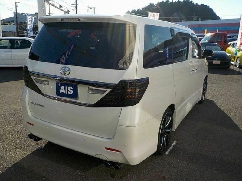 VELLFIRE-5