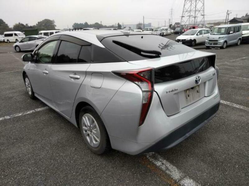 PRIUS-1