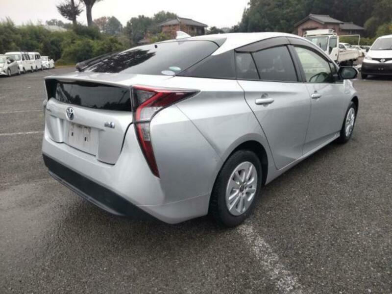 PRIUS-1