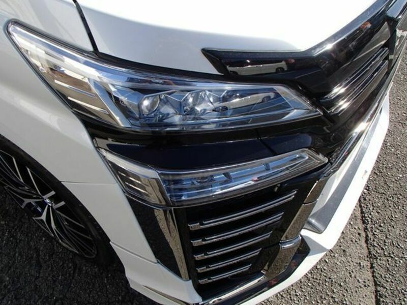 VELLFIRE-6