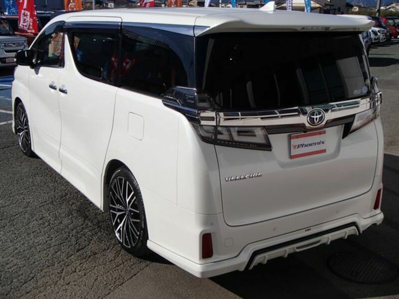 VELLFIRE-7