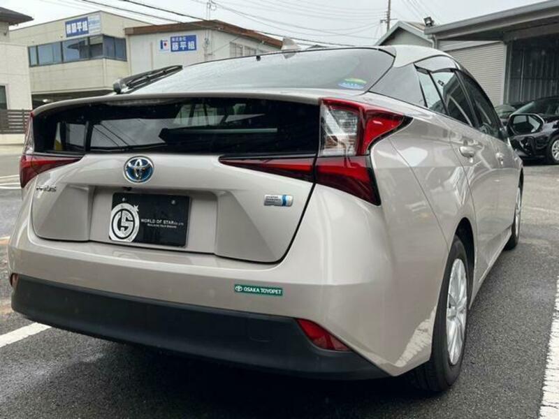 PRIUS-4