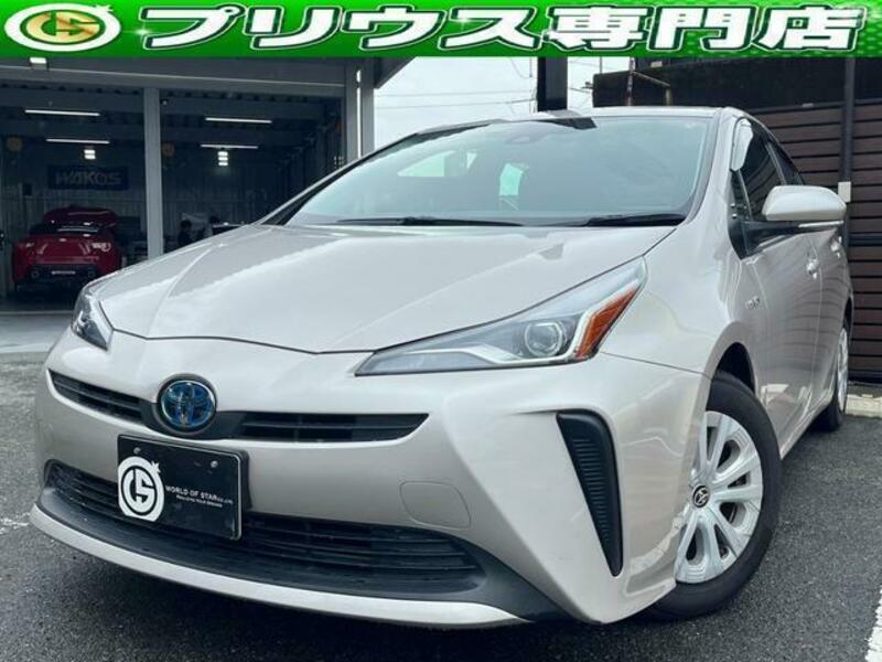 TOYOTA PRIUS