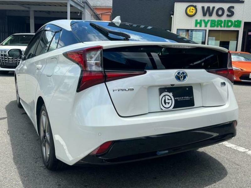 PRIUS-6