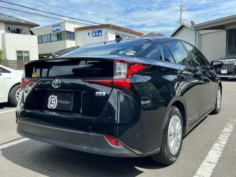 PRIUS-3