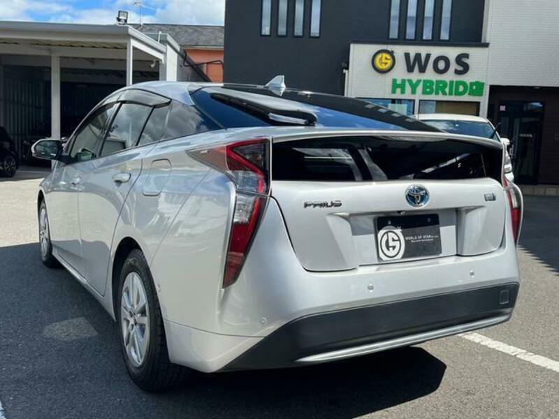 PRIUS-6