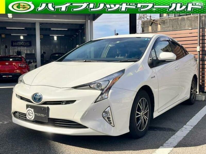 TOYOTA　PRIUS