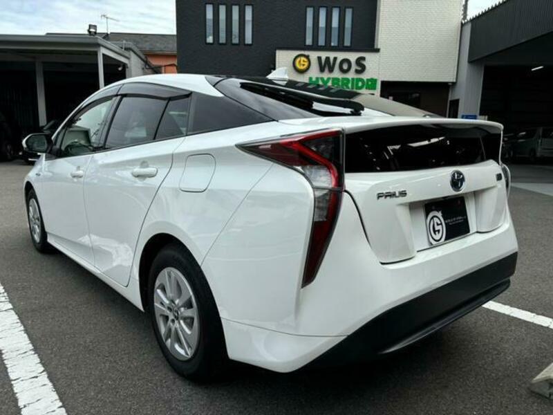 PRIUS-6