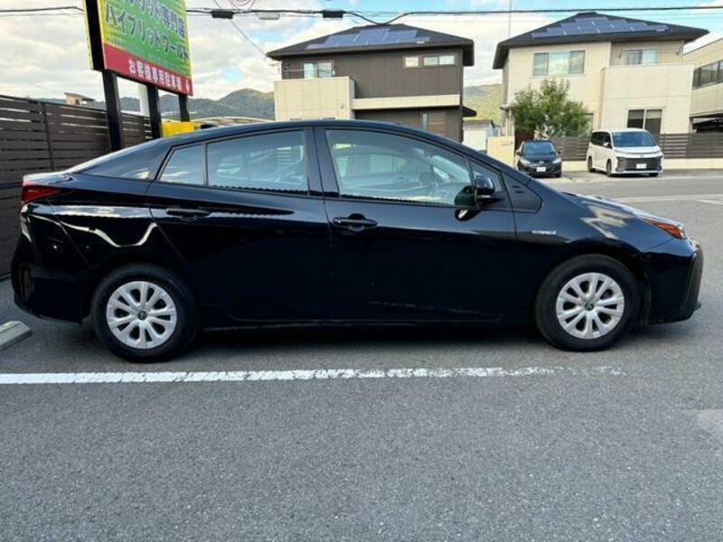 PRIUS-6