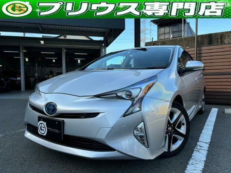 TOYOTA　PRIUS