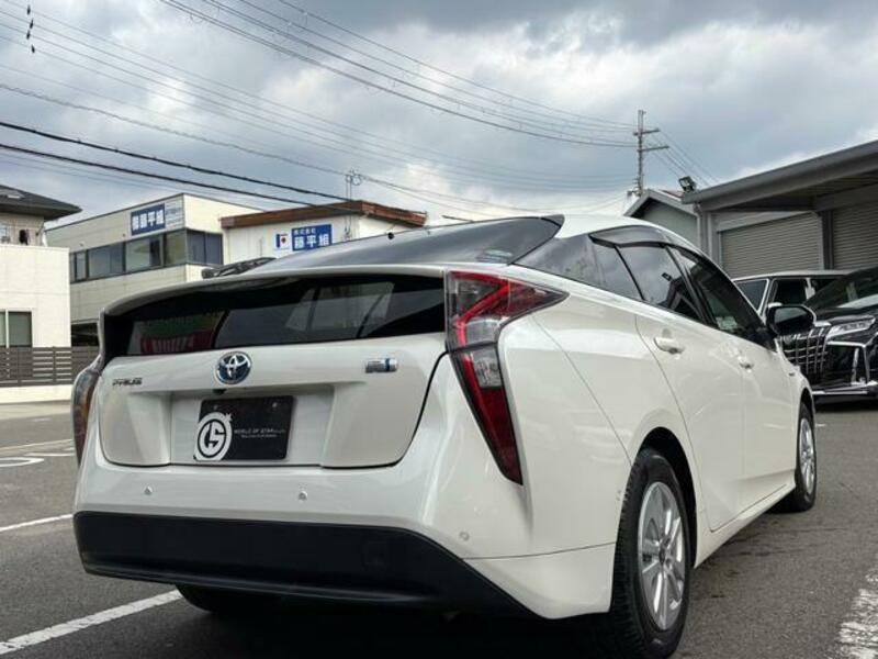 PRIUS-5