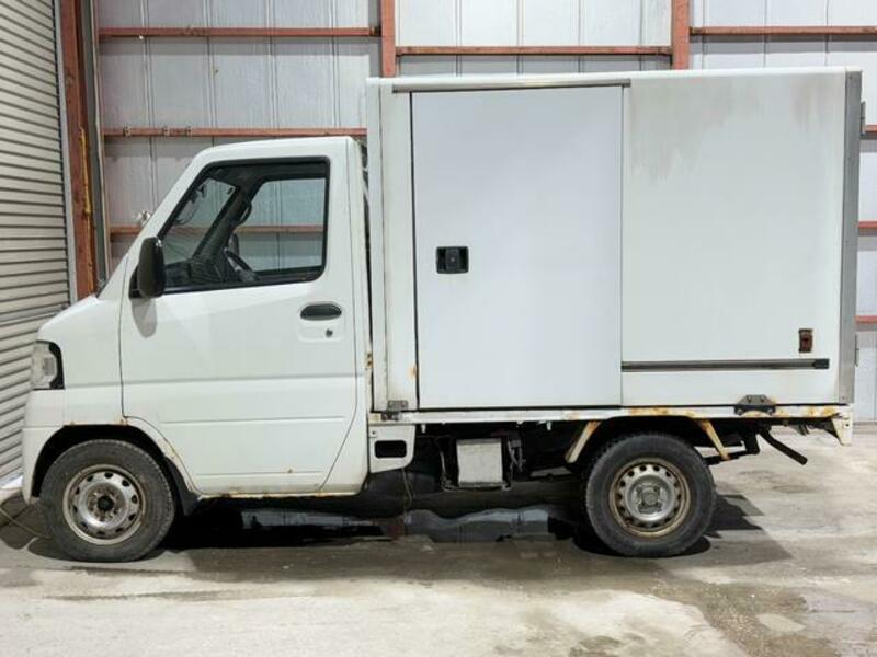 MINICAB TRUCK-12