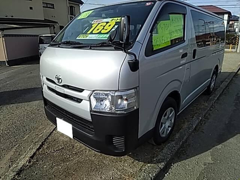 HIACE VAN