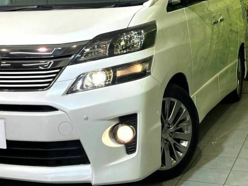 VELLFIRE-12