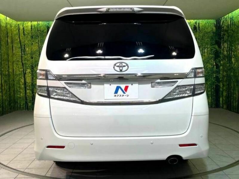 VELLFIRE-15