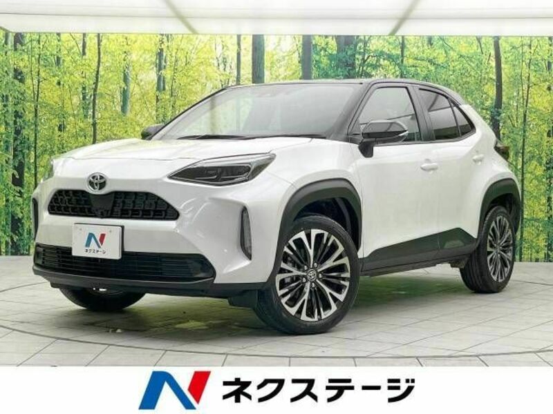 TOYOTA　YARIS CROSS