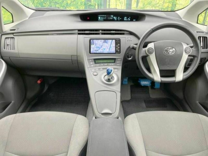 PRIUS-1