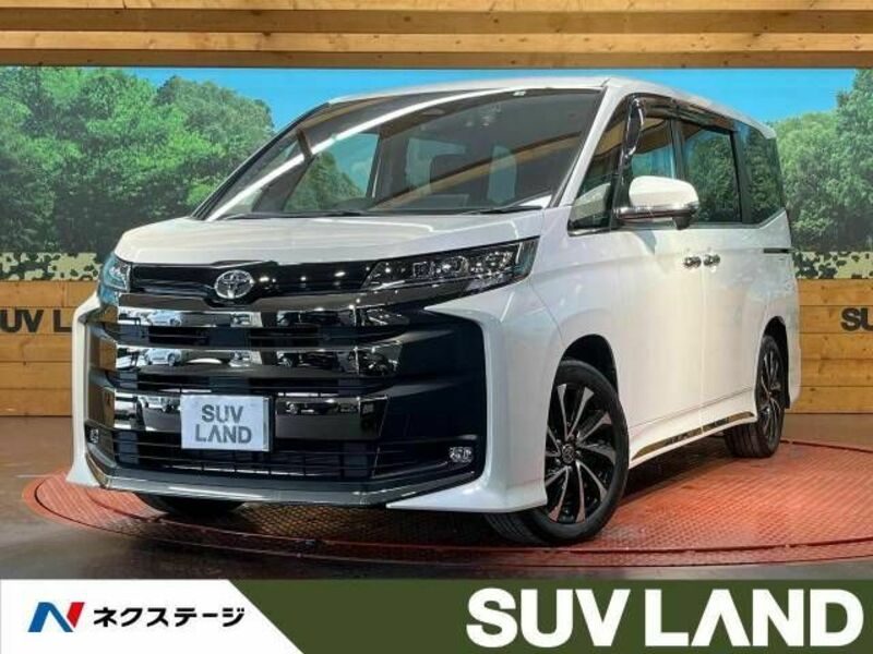 TOYOTA　NOAH