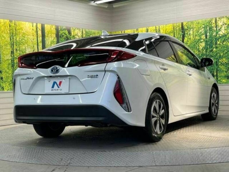 PRIUS PHV-17