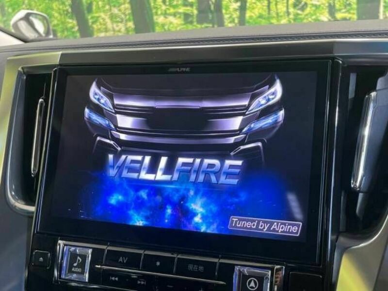 VELLFIRE-6