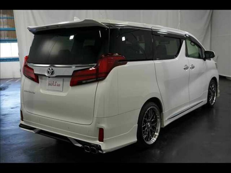 ALPHARD-8