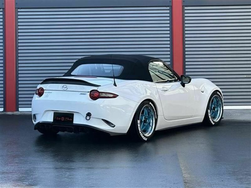 ROADSTER-2