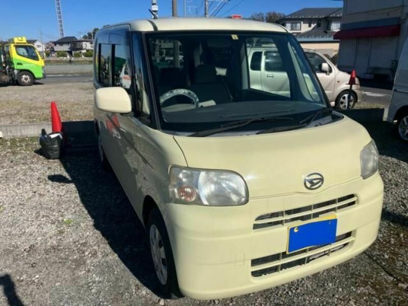 DAIHATSU　TANTO