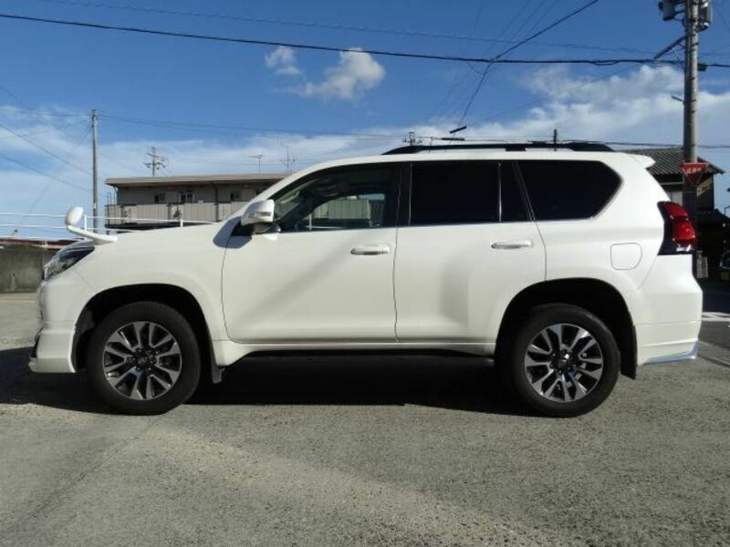 LAND CRUISER PRADO-6