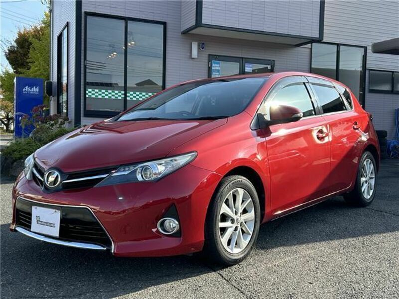 TOYOTA　AURIS