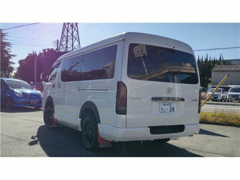 HIACE VAN-1